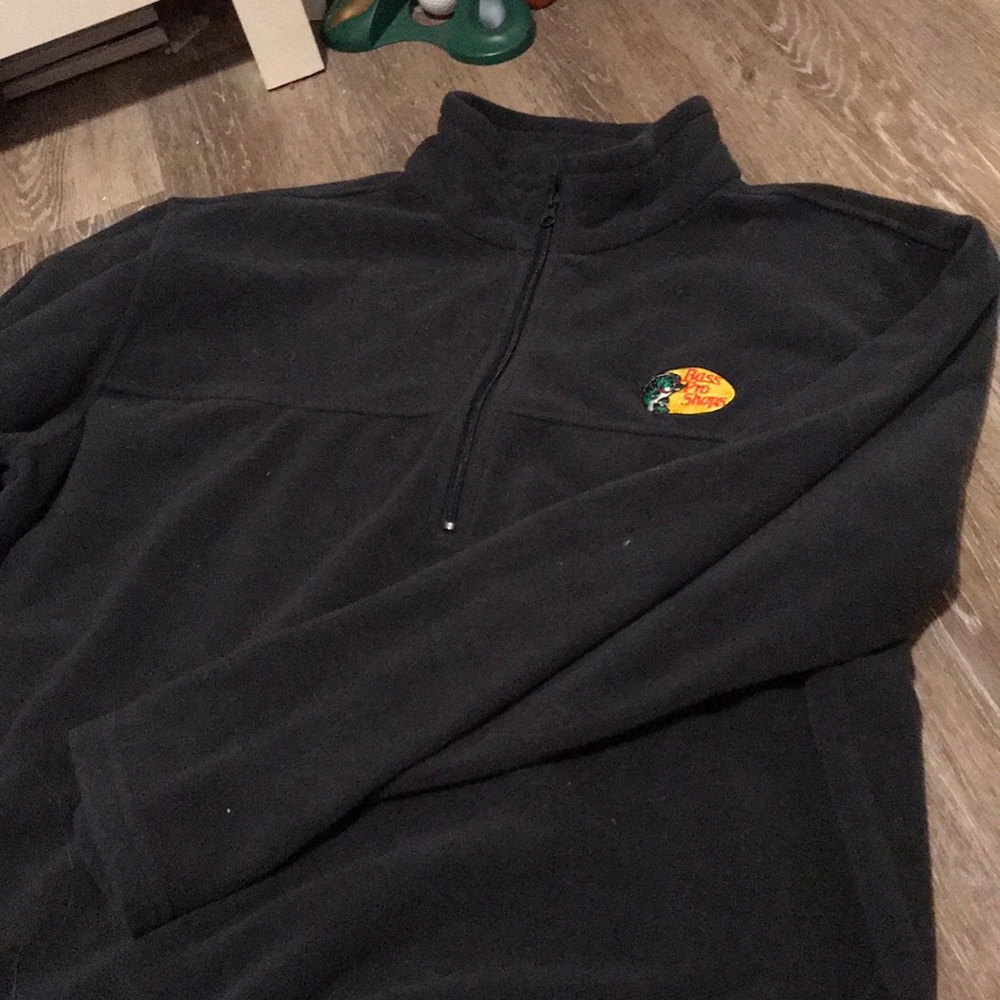 Pullover sweater